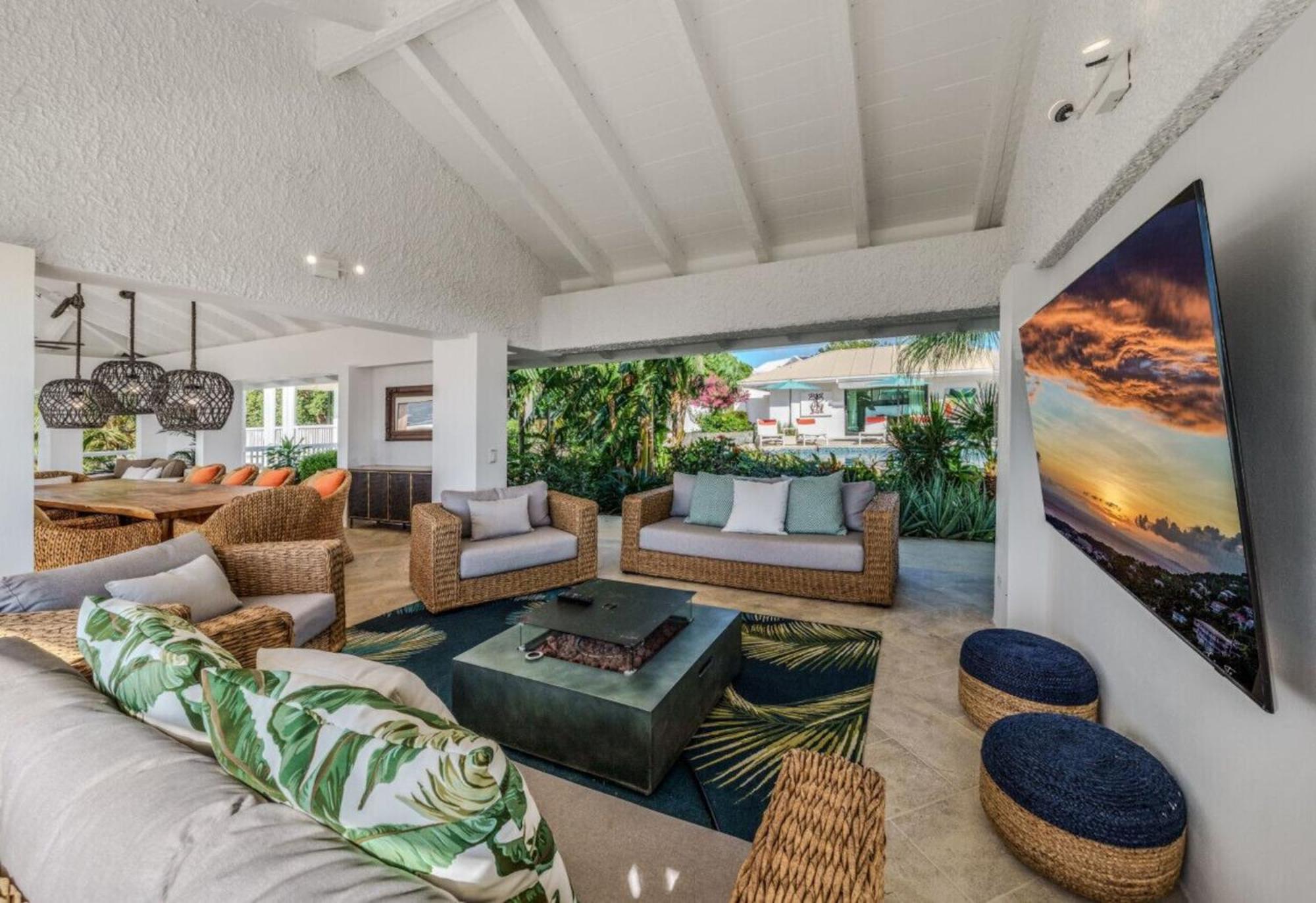 Royal Villa With A Huge Swimming Pool Cowell Battery Exteriör bild