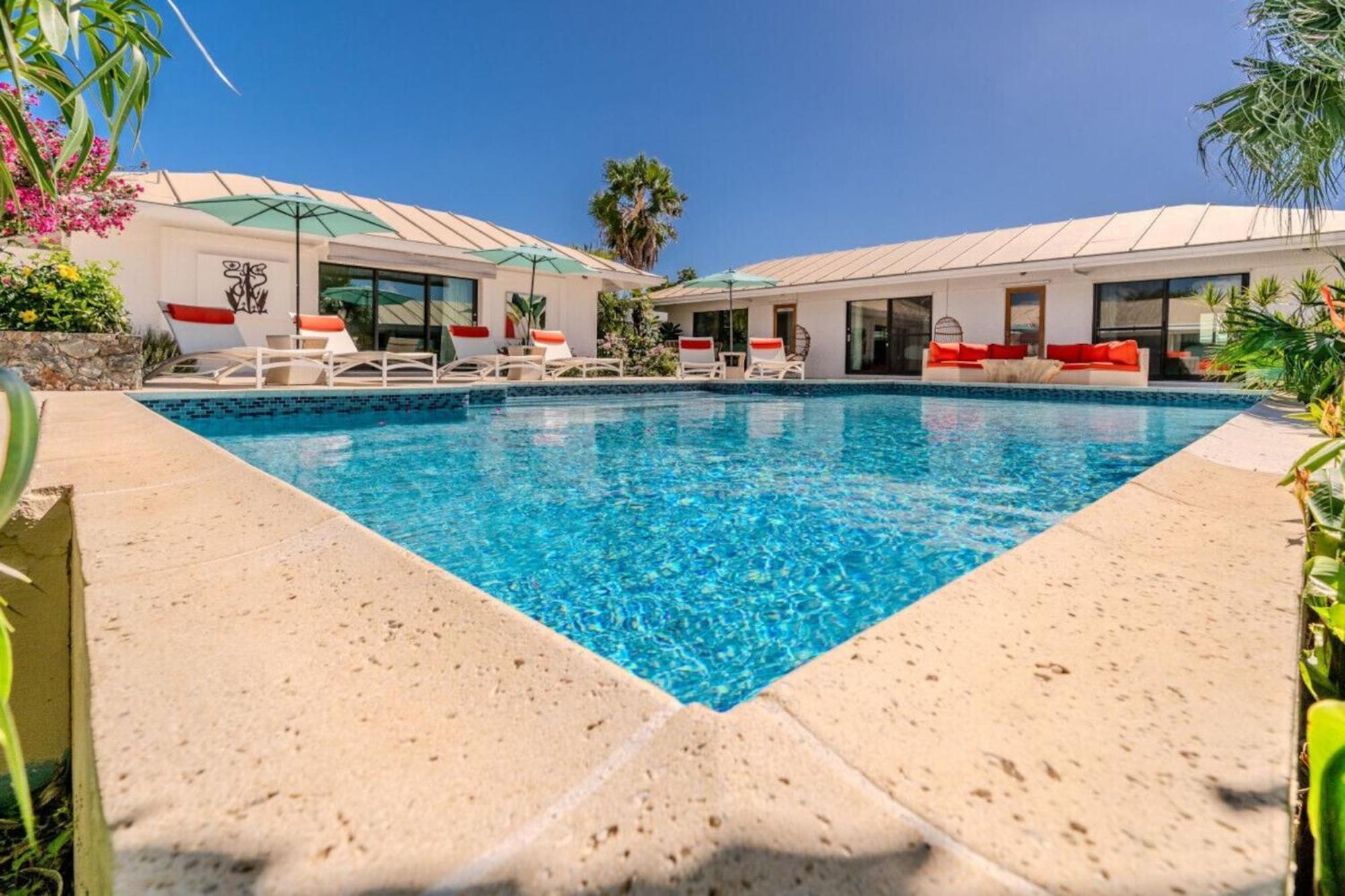 Royal Villa With A Huge Swimming Pool Cowell Battery Exteriör bild