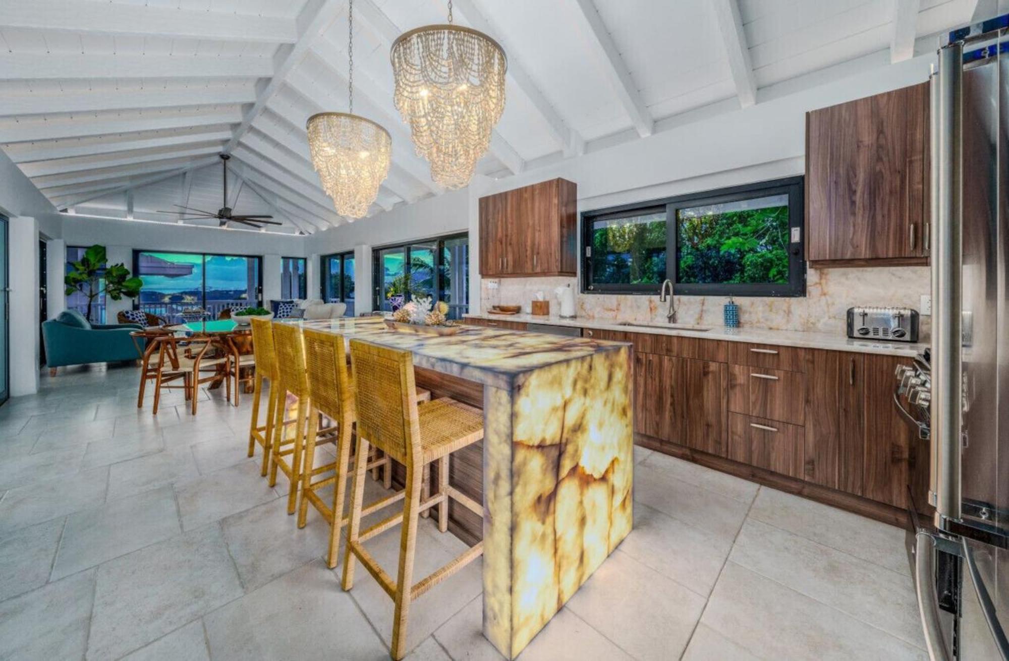 Royal Villa With A Huge Swimming Pool Cowell Battery Exteriör bild