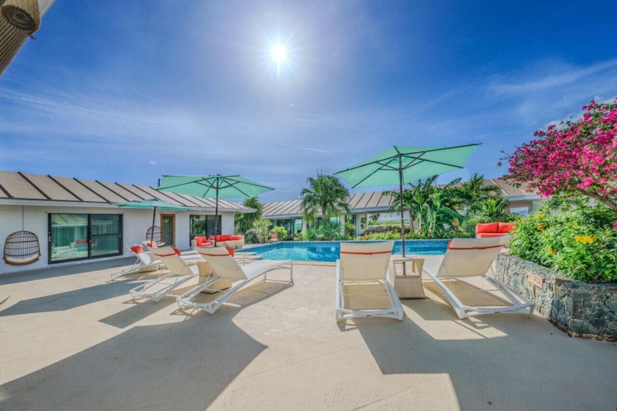 Royal Villa With A Huge Swimming Pool Cowell Battery Exteriör bild