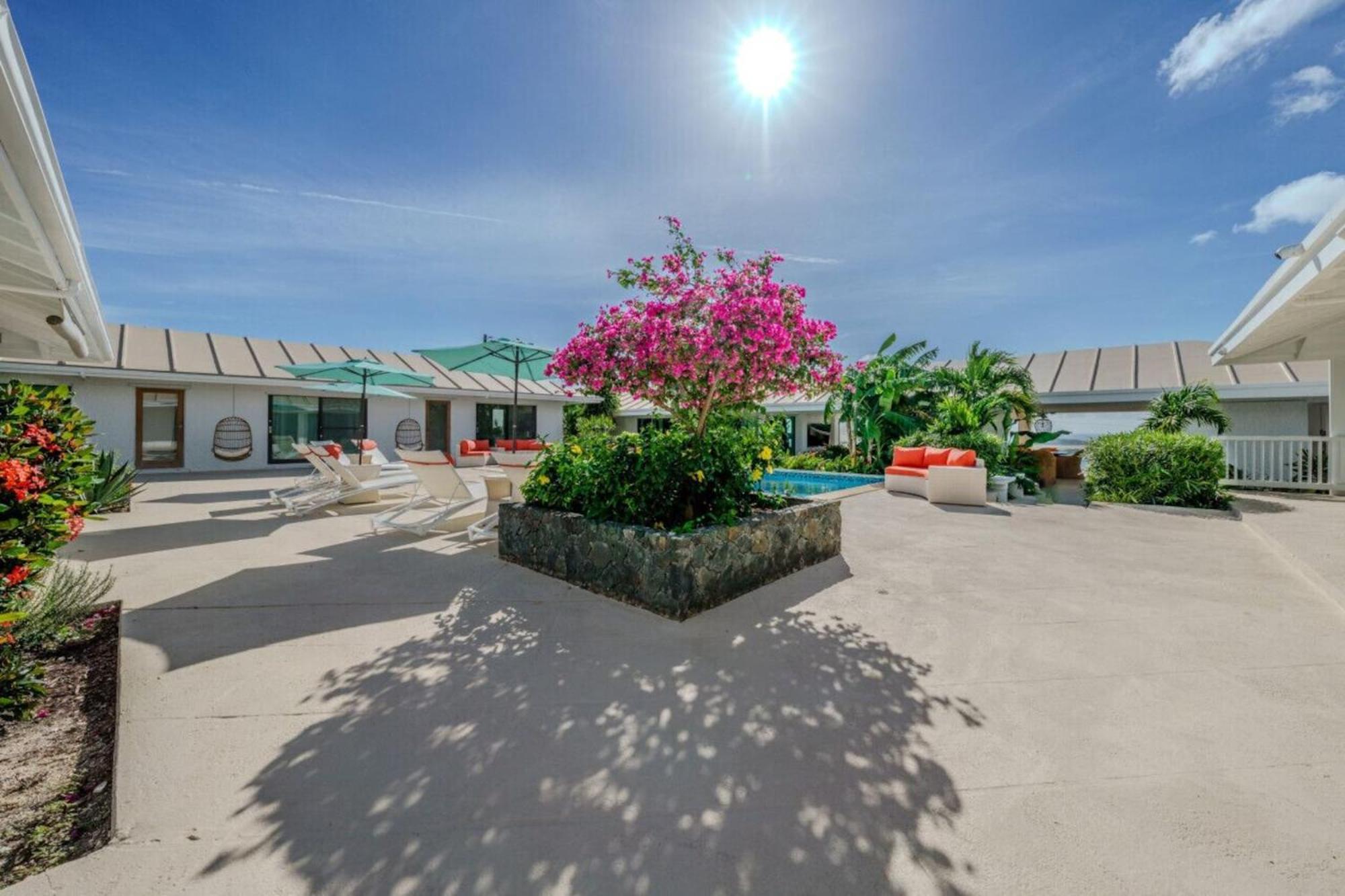 Royal Villa With A Huge Swimming Pool Cowell Battery Exteriör bild